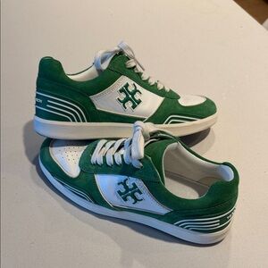 Tory Burch Clover Court Sneakers White Mossy Green Size 8 Double-T Logo – Worn O